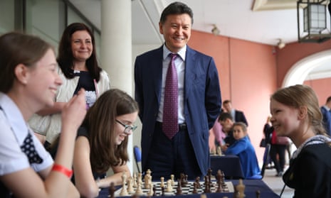 Alien-spotting chess president re-elected
