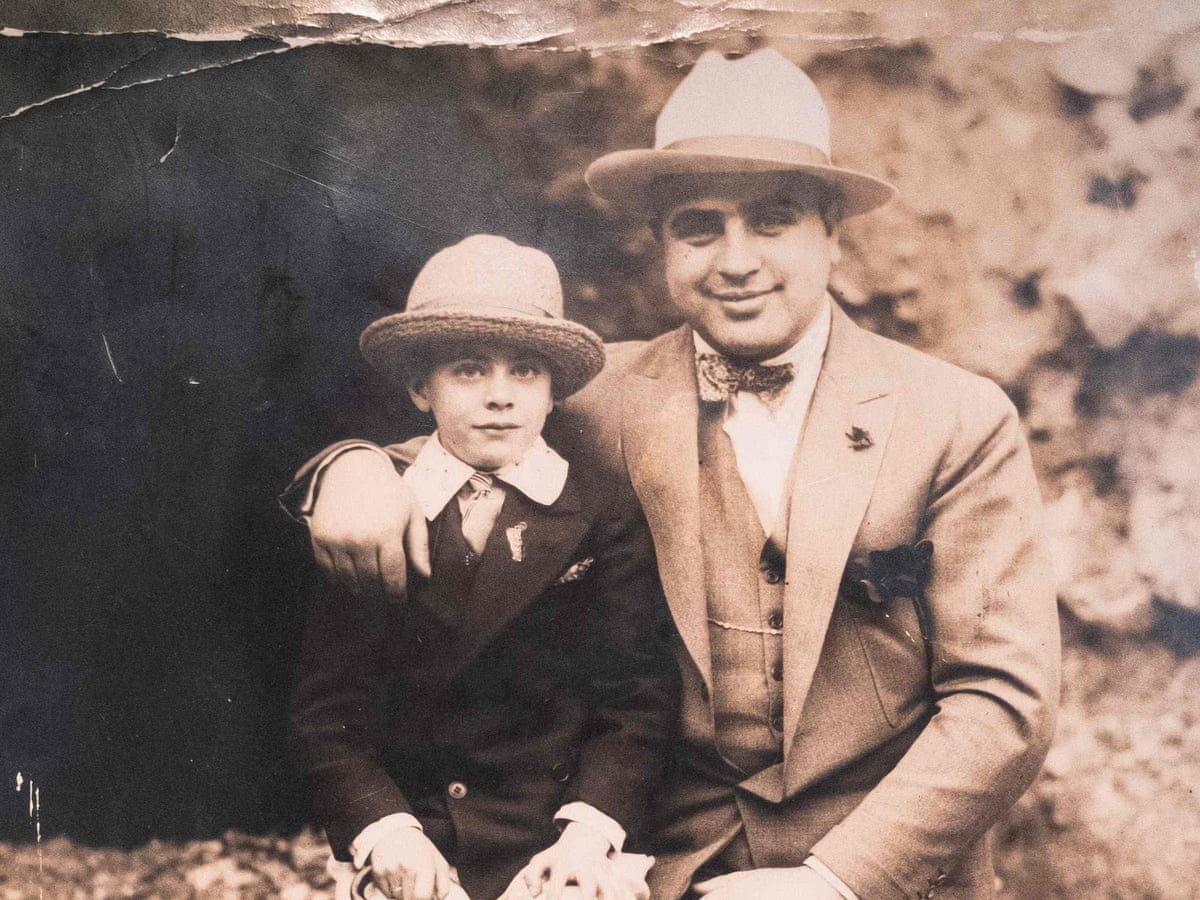 A loving father': Al Capone's family hopes auction will humanize him | Chicago | The Guardian