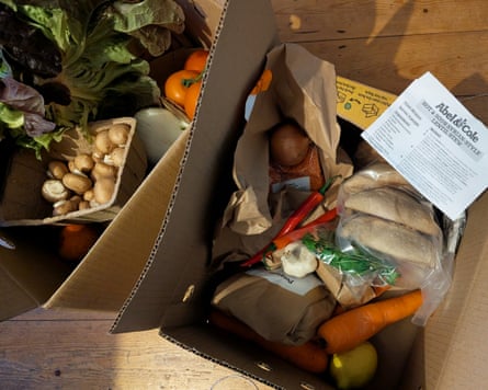 An Abel & Cole recipe box