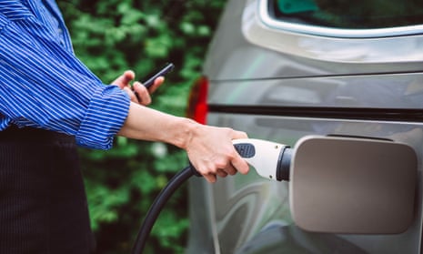 Volklec plans to manufacture batteries for cars, boats, construction vehicles and aircraft .