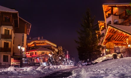 A snowy street in the resort of Bansko.