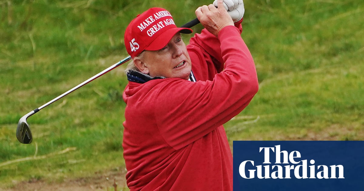 ‘Trump’s not a good sport’: Chris Cillizza on presidents at play