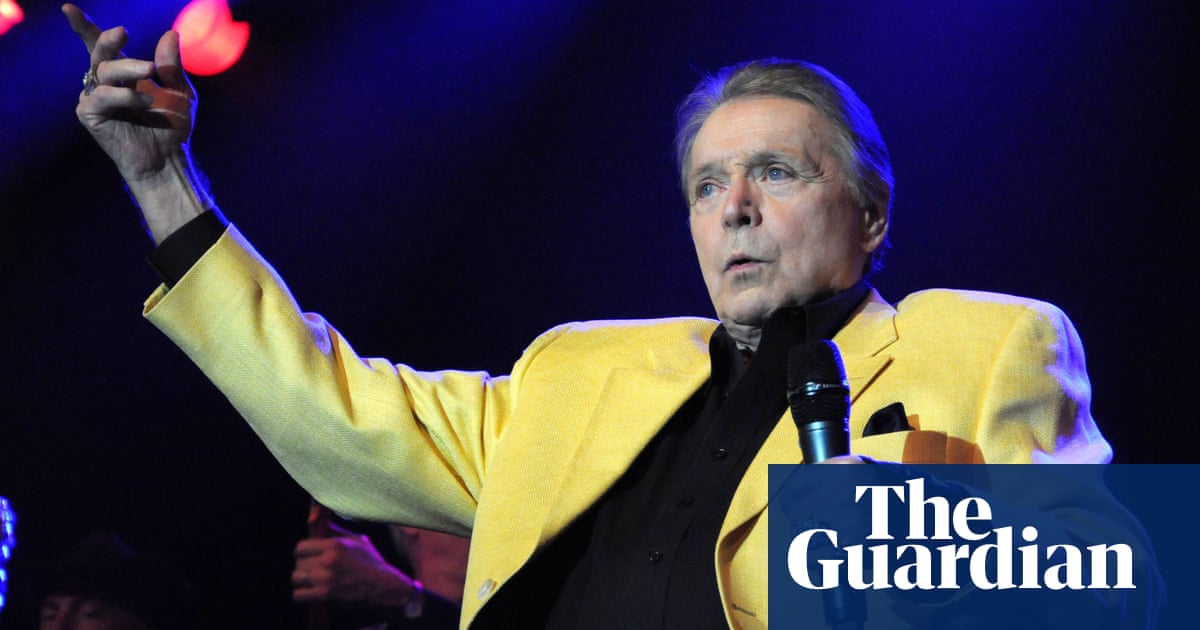 Country singer Mickey Gilley, who helped inspire Urban Cowboy, dies at 86