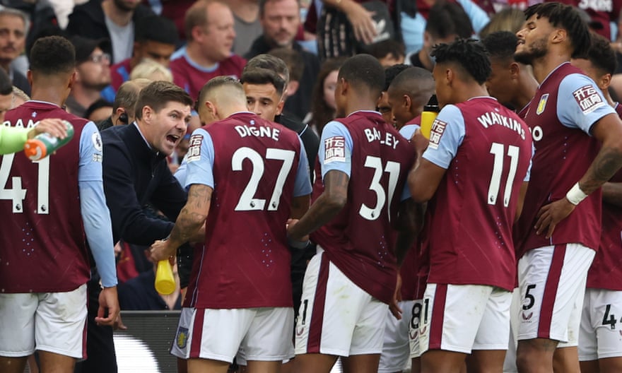 Steven Gerrard gives instructions to his Aston Villa players during the 1-1 draw with Manchester City.