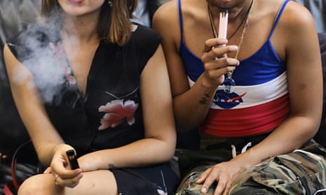One in five US high school students vaped marijuana in 2019, report says | Drugs | The Guardian One in five US high school students vaped marijuana in 2019, report says | Drugs | The Guardian
