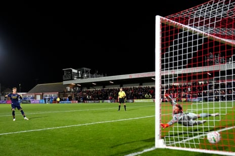 Arsenal's Martin Odegaard scores a penalty in the shootout.