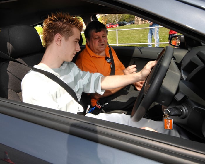 UK driving instructors shift to automatic cars in industry move from manual