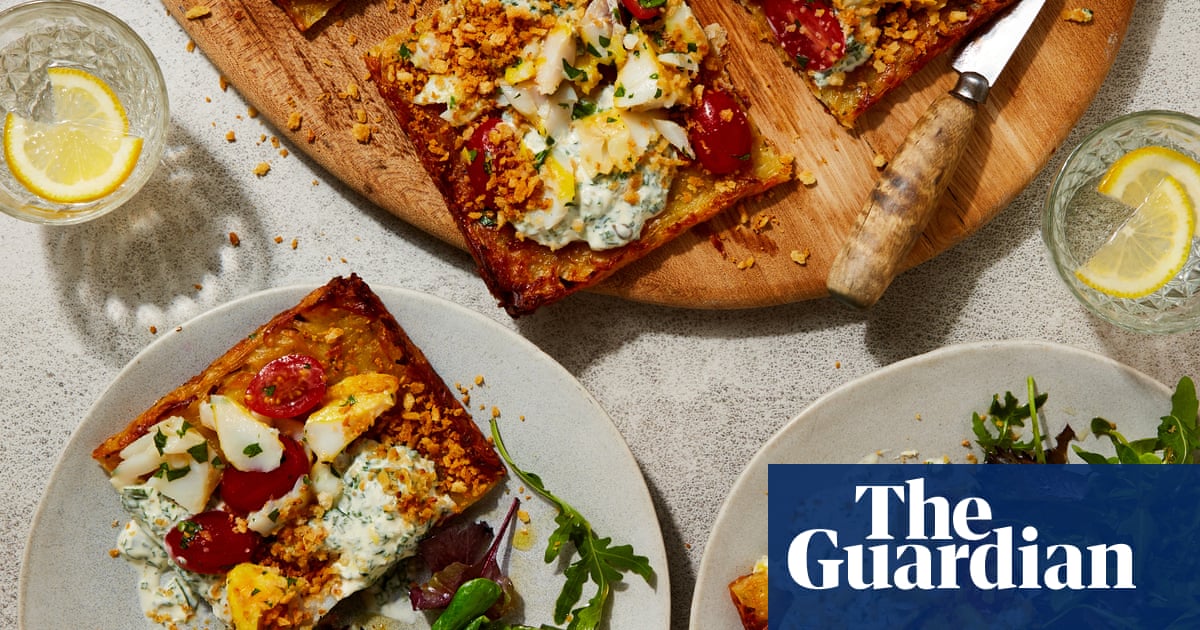 奢华的瑞士土豆饼和奶酪煎饼:Yotam Ottolenghi 的周末早餐食谱 | 早餐 奢华的瑞士土豆饼和奶酪煎饼:Yotam Ottolenghi 的周末早餐食谱 | 早餐