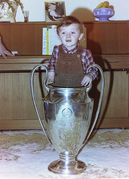 Aston Villa a signé la photo de la finale de la Coupe d'Europe 1982 signée par 12 - All Star Signings Aston Villa a signé la photo de la finale de la Coupe d'Europe 1982 signée par 12 - All Star Signings