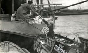 A Dutch parlevinker in Rotterdam