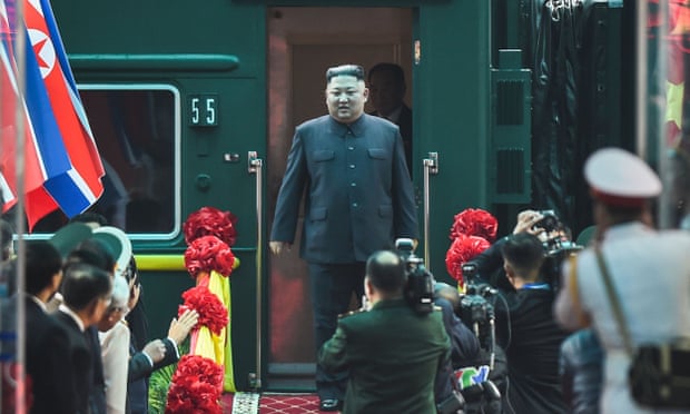 Kim Jong-un arrives in the Vietnamese border town of Dong Dang