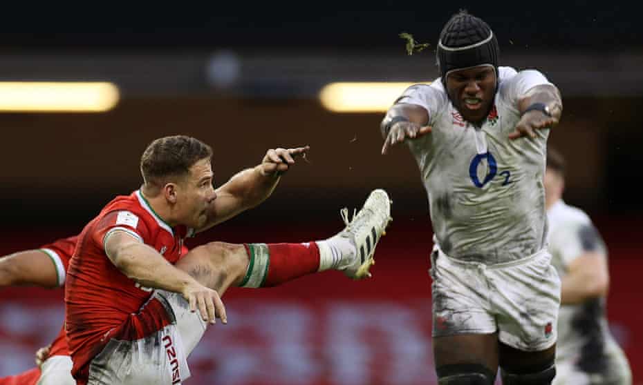 Maro Itoje en action contre le Pays de Galles.