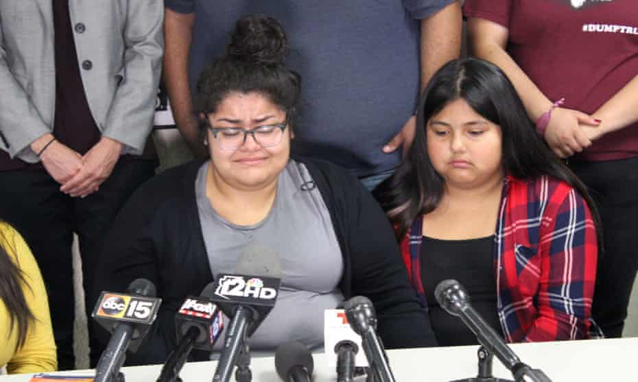 Yennifer Sanchez, 23, and Karla Fomperosa, 14, daughters of Juan Carlos Fomperosa García.