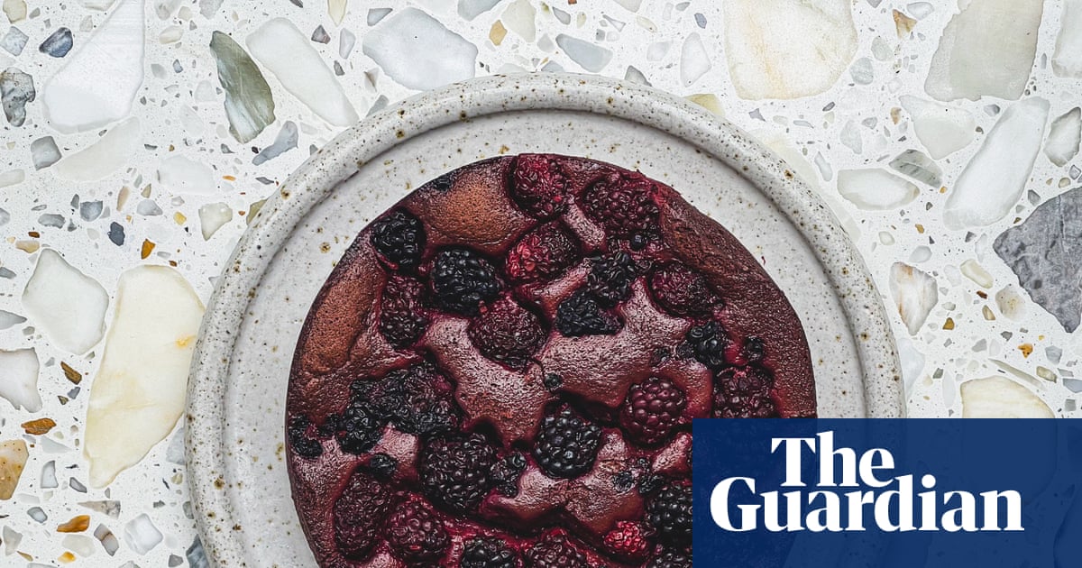 How to turn a glut of blackberries into a decadent chocolate cake – recipe