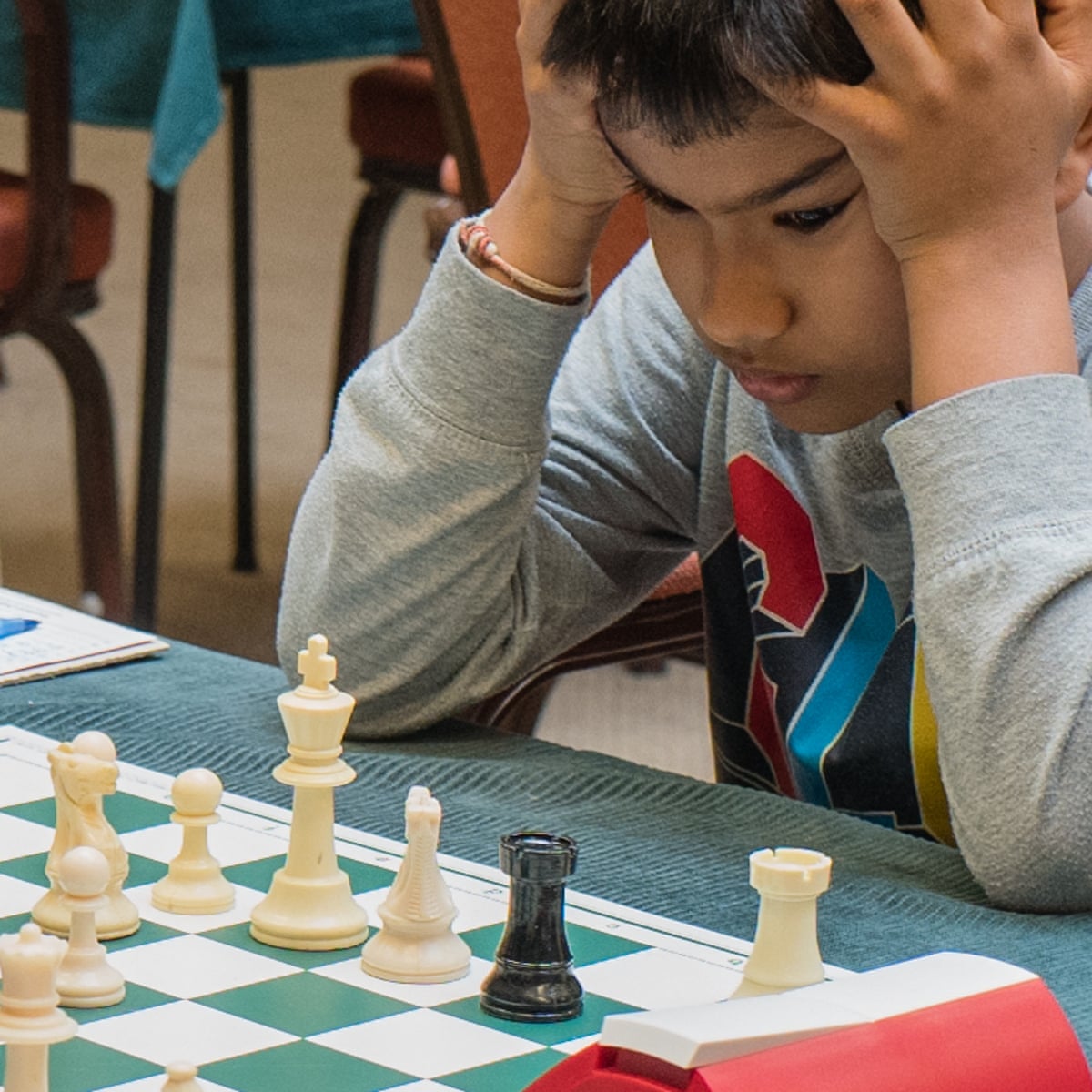 Nine-year-old chess prodigy told he can stay in UK, Chess