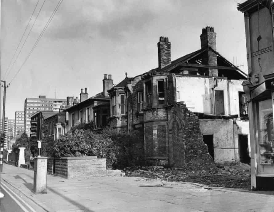 In 1974 these old properties near Argyle Street in Hull were due for demolition .