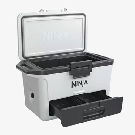 Ninja FrostVault Hard Cooler 50QT / 47L / White