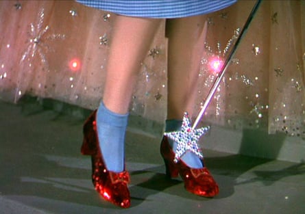 Judy Garland in Dorothy’s ruby slippers … one of the five pairs is in the FBI’s possession, and another is at the Academy Museum in LA.