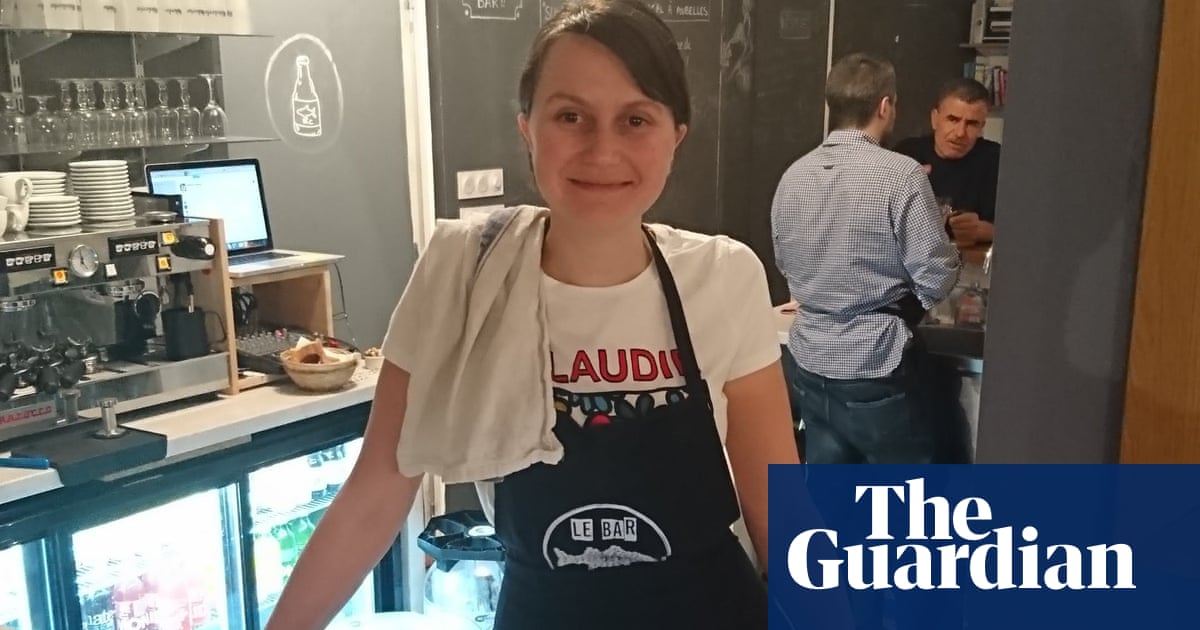 The one change that worked: I volunteered in a Paris bar and found a whole new life in France