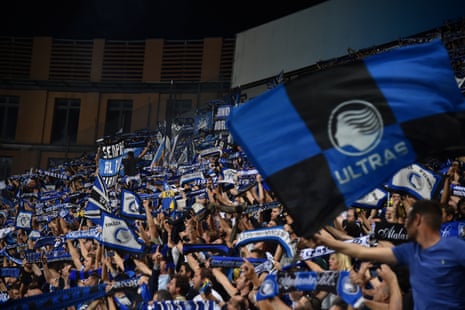 The Atalanta fans are rather pleased with how the evening is going.