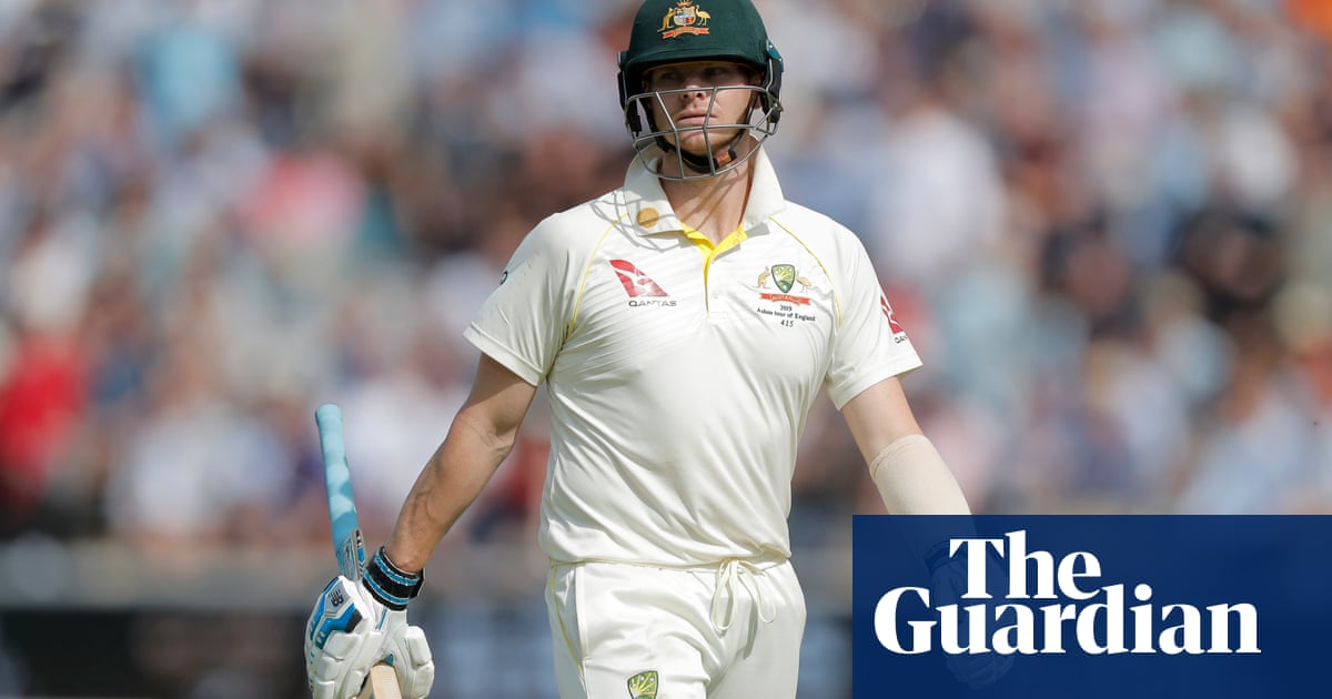 Steve Smith ruled out of Ashes second Test final day with concussion