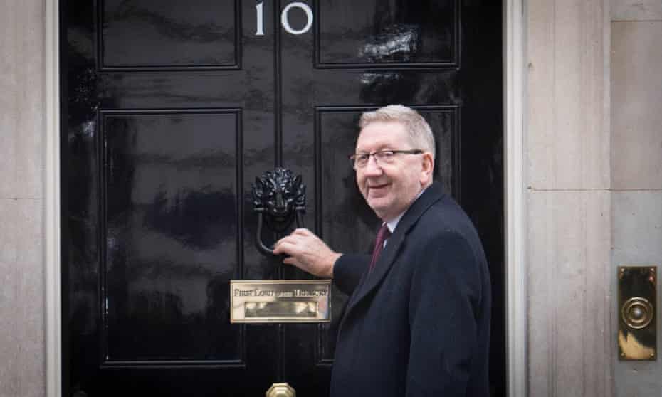 Len McCluskey of Unite leaves 10 Downing Street, London, after talks with the government on Brexit on 24 January 2019.