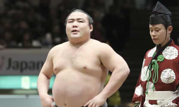 Sumo S Heaviest Ever Wrestler Urges Others To Keep Eating Habits In Check Japan The Guardian