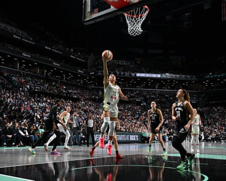 Azzi Fudd #35 of the Dallas Wings drives to the basket during the game against the New York Liberty on May 24, 2026 at Barclays Center Arena in Brooklyn, New York.