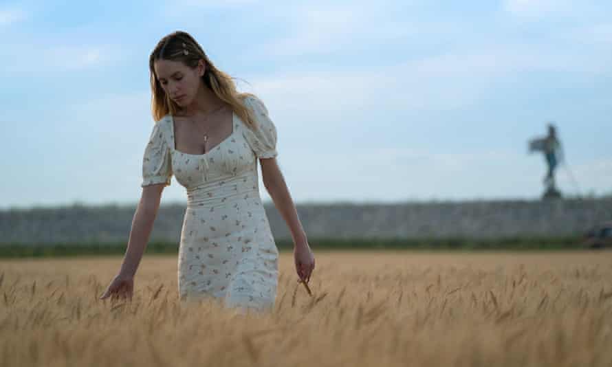 Dylan Penn sebagai Jennifer Vogel di Flag Day.