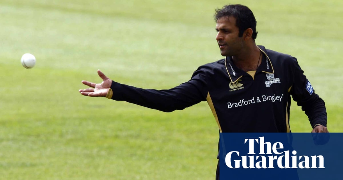 Second cricketer backs Azeem Rafiqs racism claims against Yorkshire