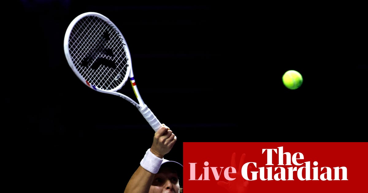 WTA Finals: Swiatek v Rybakina, Anisimova v Keys – live