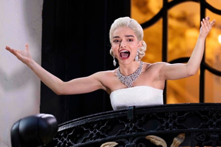 Rachel Zegler performs Don’t Cry For Me Argentina from the London Palladium balcony during a performance of Evita.