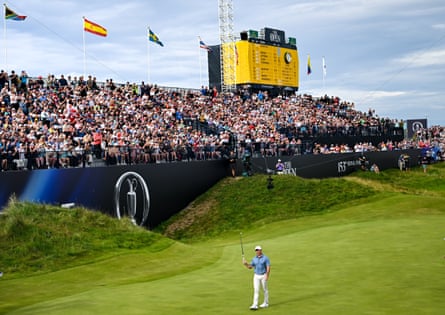 Rory McIlroy acknowledges the support of the crowd at Royal Portrush