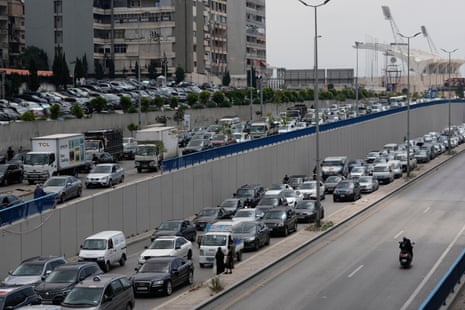 أزمة الشرق الأوسط على الهواء مباشرة: الكويت تعلن عن هجوم صاروخي وطائرات بدون طيار؛ وتقول الولايات المتحدة إنها ضربت مواقع رادار إيرانية خلال عطلة نهاية الأسبوع