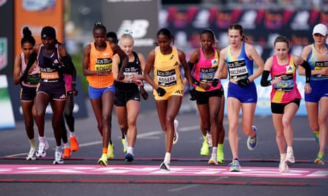 Runners including Joyce Chepkirui, Brigid Kosgei, Becky Briggs, Tigst Assefa and Mhairi Maclennan during the London Marathon