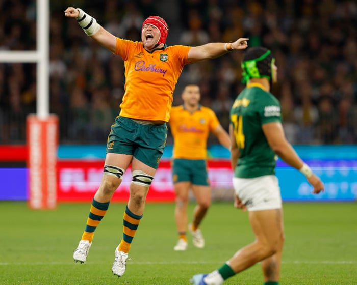 Wallabies hold off world champion Springboks in chaotic Rugby Championship test