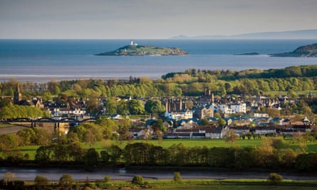 Kirkcudbright, with Ross Isle in the background