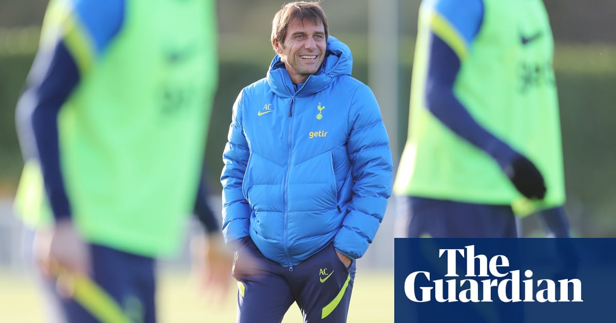 Antonio Conte talks up Tottenham ambitions after checking in as manager