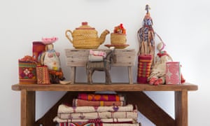 مصممة نسيج استرالية تستخدم الكرافنات القديمة لإنشاء منزل في استراليا مصممة نسيج استرالية تستخدم الكرافنات القديمة لإنشاء منزل في استراليا