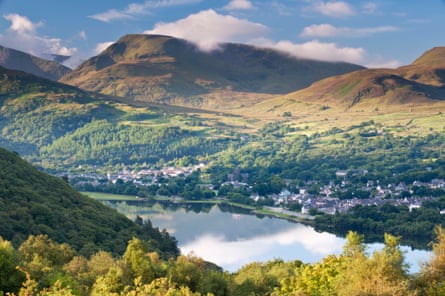 Llanberis sits on Llyn Padarn