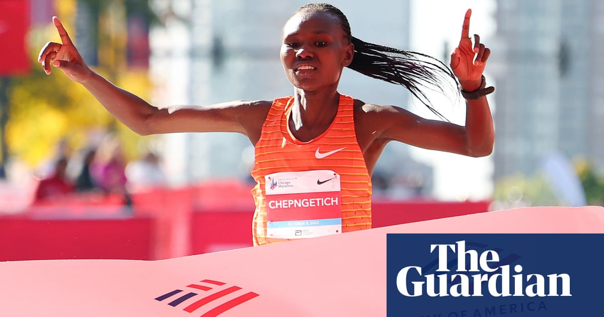 Ruth Chepngetich misses world record by 14 seconds in Chicago Marathon victory