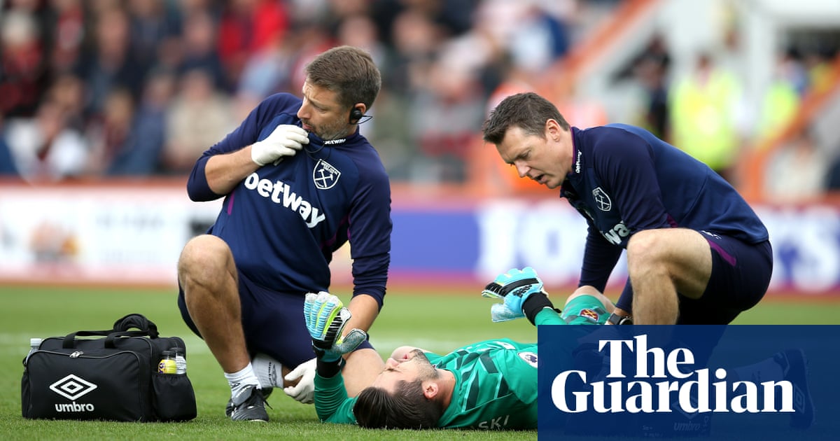 West Ham fear Fabianski could be out for three months with thigh injury