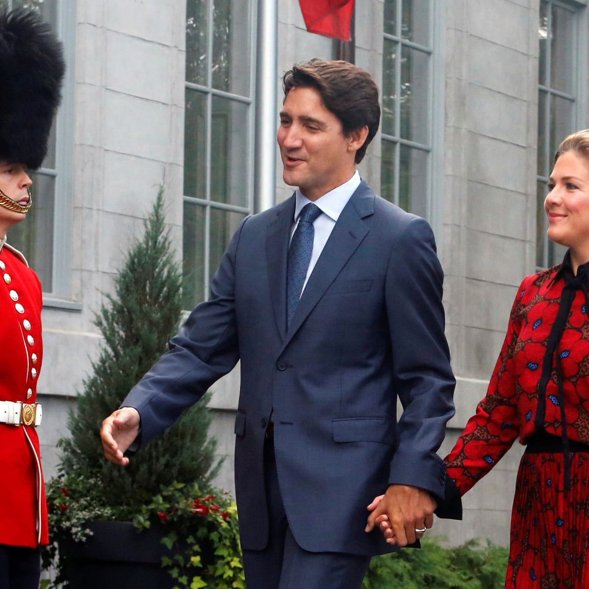 Justin Trudeau Fires Starting Gun For Canada S General Election Canada The Guardian