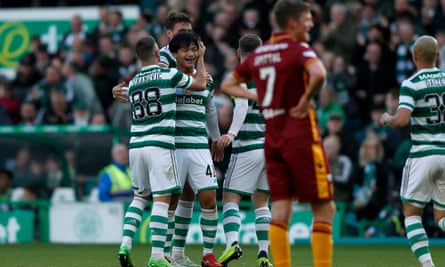 Colak at double as Rangers rout Hearts, Hatate fires Celtic past Motherwell | Scottish Premiership 2 Reo Hatate is congratulated by his Celtic teammates after scoring what proved to be the winner.