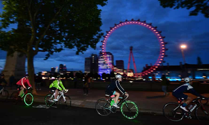 Cyclists thrust   on  Victoria Embankment successful  London