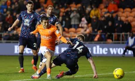 Blackpool hit four past Nottingham Forest to leave Steve Cooper fuming