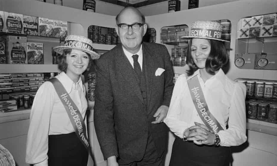 The Decimal Currency Board chair, Lord Fiske, at Harrods with Sally Annandale and Viviane Dench, as part of his campaign to prepare people for Decimal Day. 