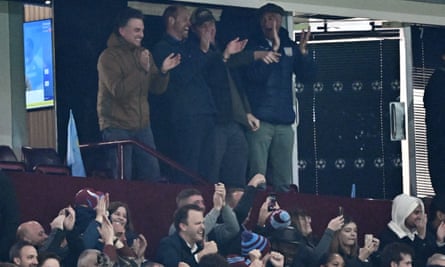 Prince William celebrates Durán’s winner from the stands.