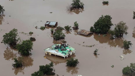 Cyclone Idai leaves trail of destruction in southern Africa – video report