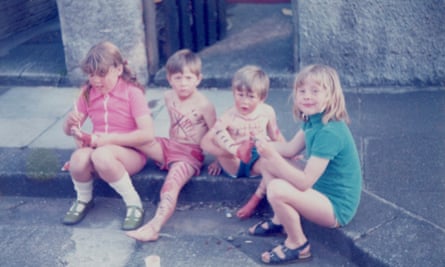 Chris Boardman (second from right) on the street where he grew up in Hoylake, Wirral, in 1974.